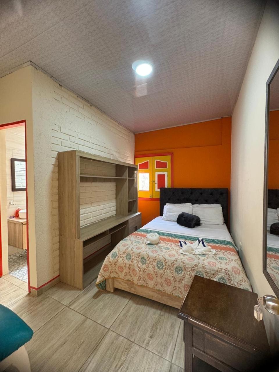 Apartahotel Bareque Centro Salento Luaran gambar